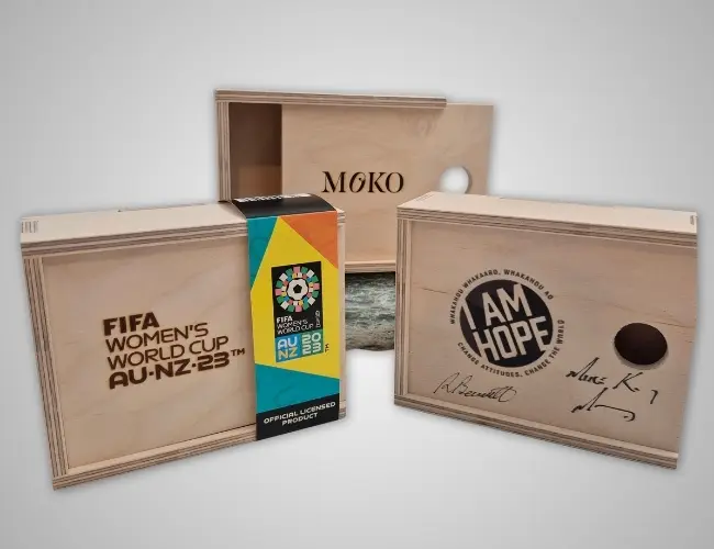 Wooden birchboxes with branding